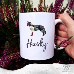 Kubek z pasem – Siberian husky cały w kwiatach. Autorski projekt, delikatność wzoru, piękno kwiatów i miłość do psów w jednym :)